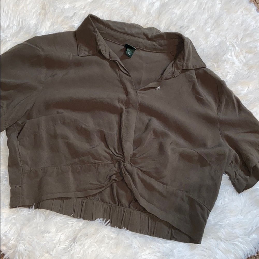 Navy green crop too